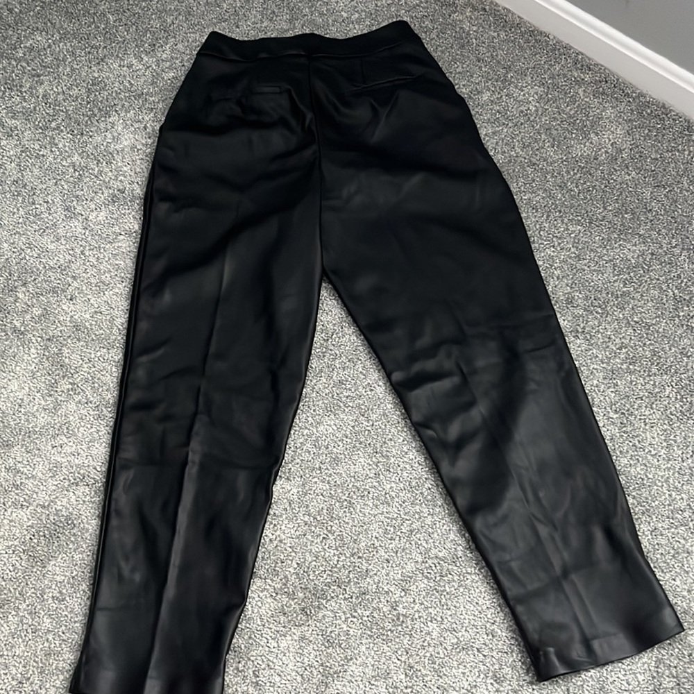 Express pants - Picture 9 of 15